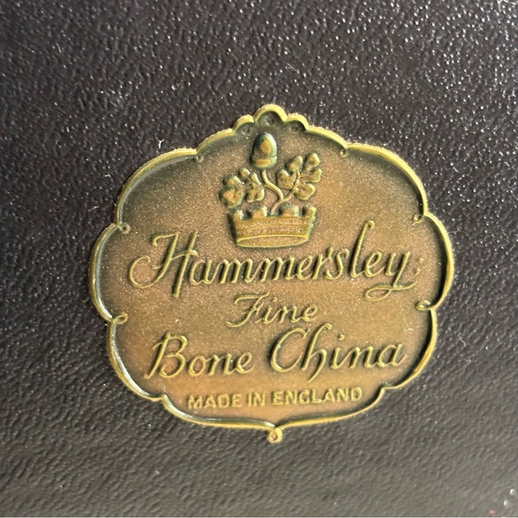 Vintage 1974 Hammersley Fine Bone China Nativity White Bell- 3 Scenes in Gold - Picture 12 of 14